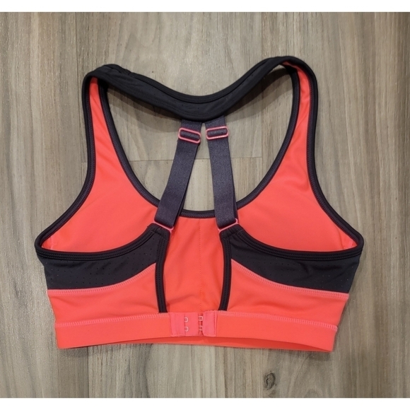 ASICS Sportsbra - Picture 3 of 7